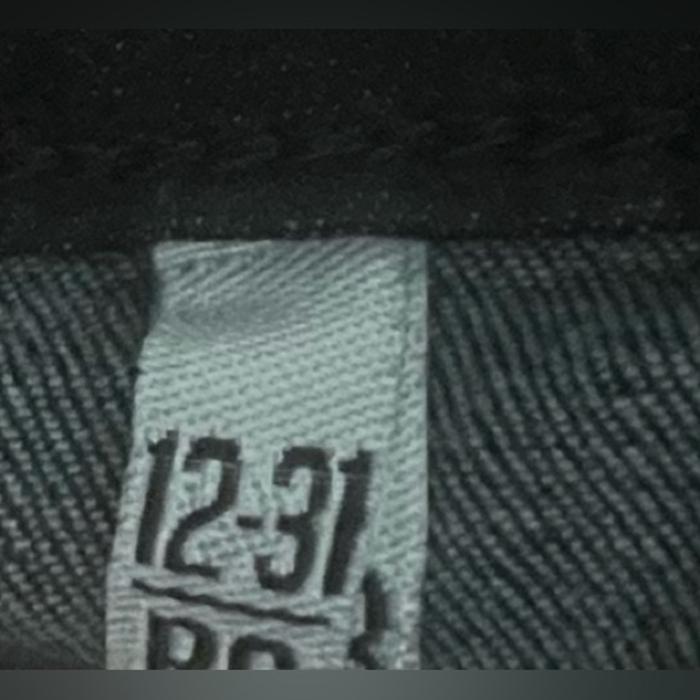 Gap Jeans - Picture 4 of 7